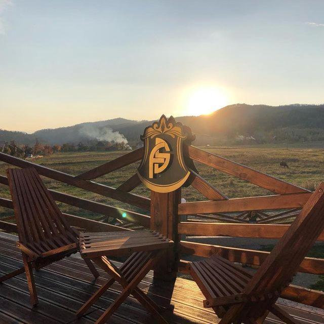 ホテル Four Seasons In Carpathians ミホヴォ エクステリア 写真