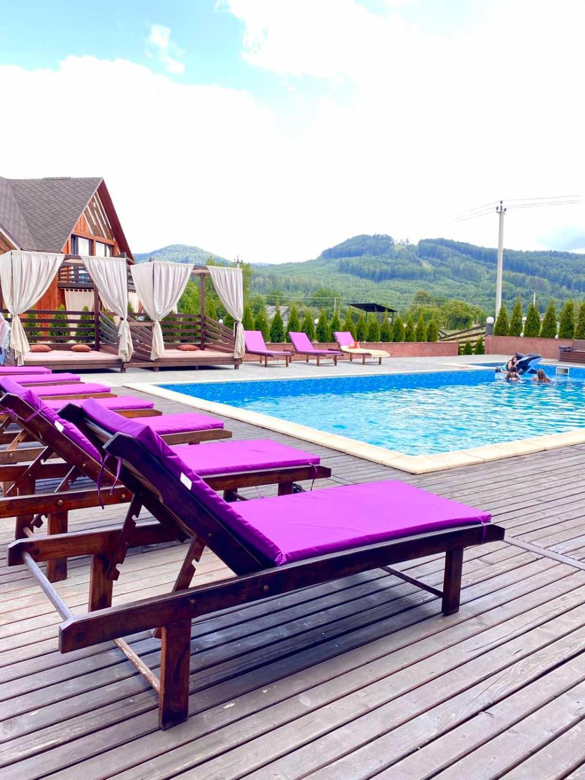 ホテル Four Seasons In Carpathians ミホヴォ エクステリア 写真